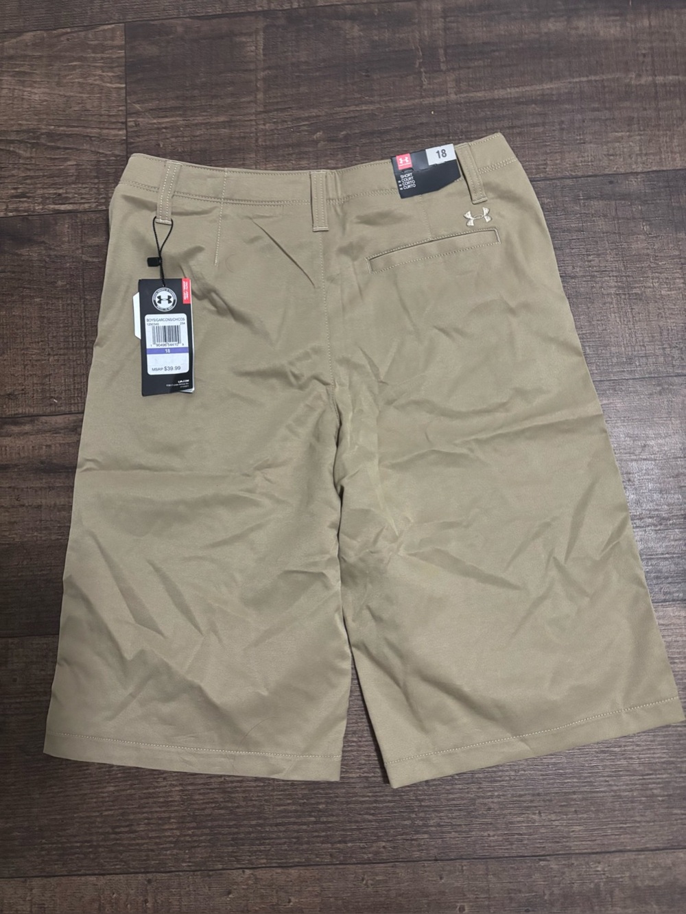 Under Armour Golf Shorts Khaki HeatGear Performance Tech Lightweight Sz 18 Boys